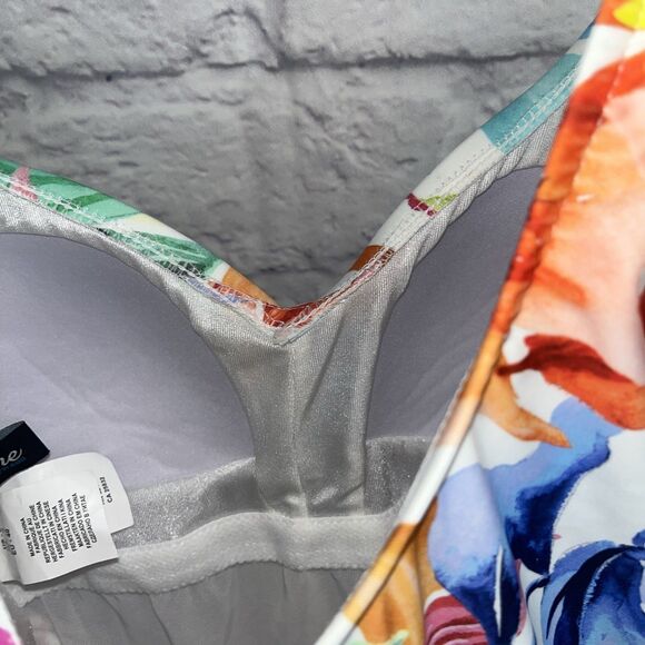 Maxine’s Of Hollywood Women’s NWT Minimizes Tropical Print Bathing Suit Size 8 - Picture 8 of 10